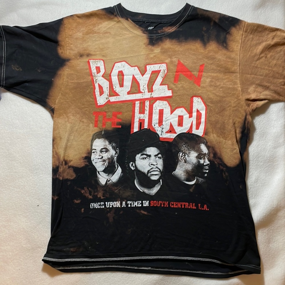 Graphic Boys N the Hood T-shirt. Size medium. Runs larger.